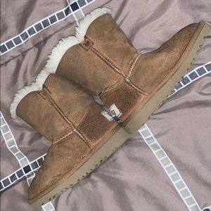 Ugg boots (Bailey Button)